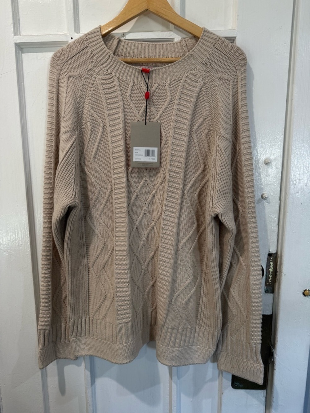 Hunter Cream Cable Knit Sweater with Crew Neck
